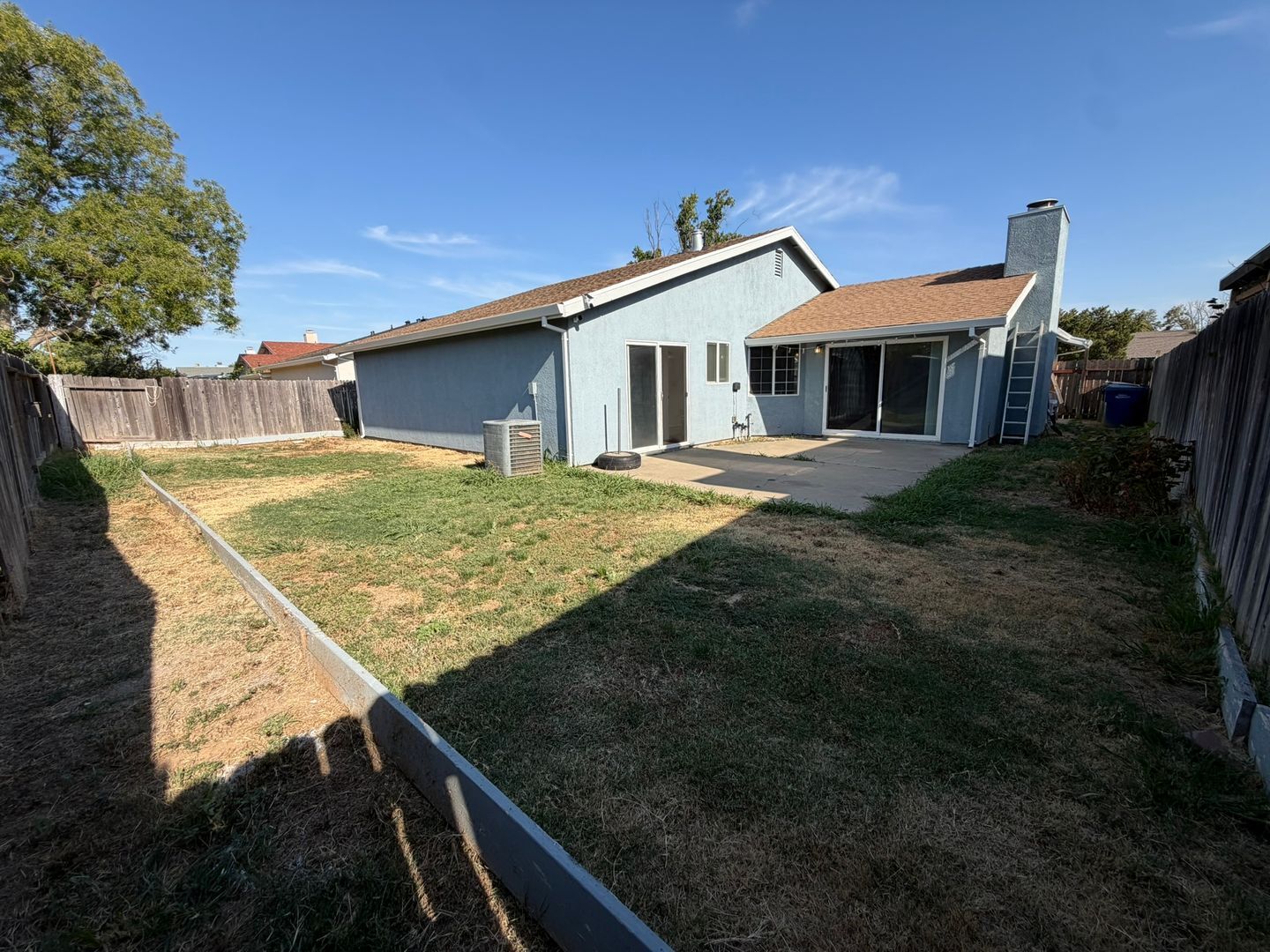 8267 Moorhaven Way  - Sacramento - California - 4 bed, 2 bath rental property
