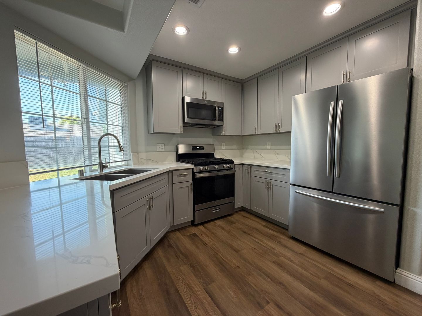 8267 Moorhaven Way  - Sacramento - California - 4 bed, 2 bath rental property