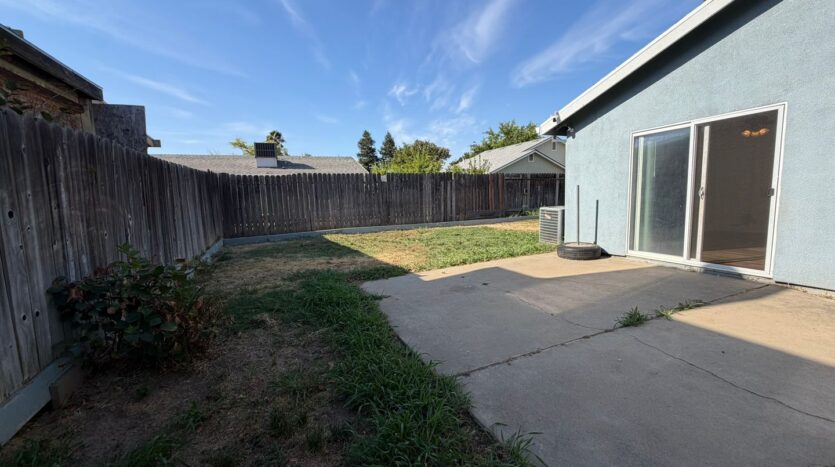 8267 Moorhaven Way  - Sacramento - California - 4 bed, 2 bath rental property