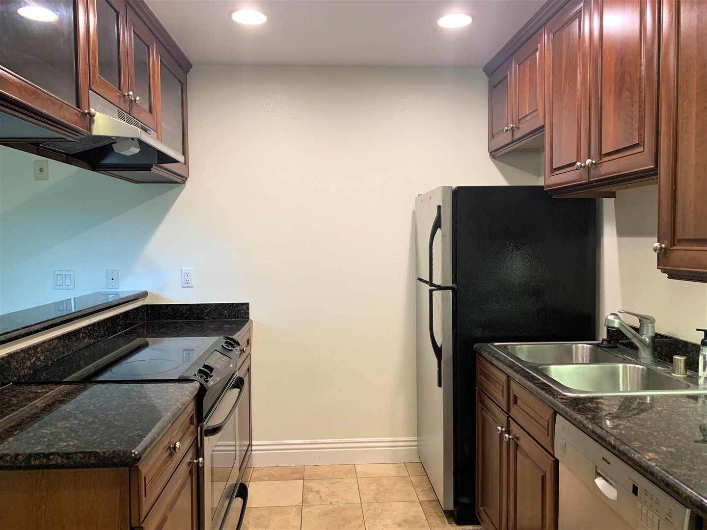 8440 Via Mallorca #122 - San Diego - California - 1 bed, 1 bath rental property