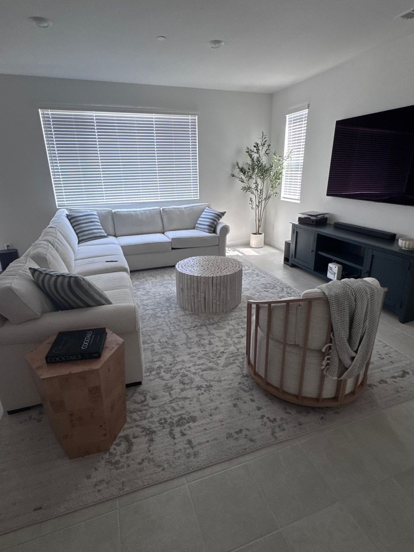 849 Hana Ave Unit 2 - Chula Vista - California - 4 bed, 3 bath rental property