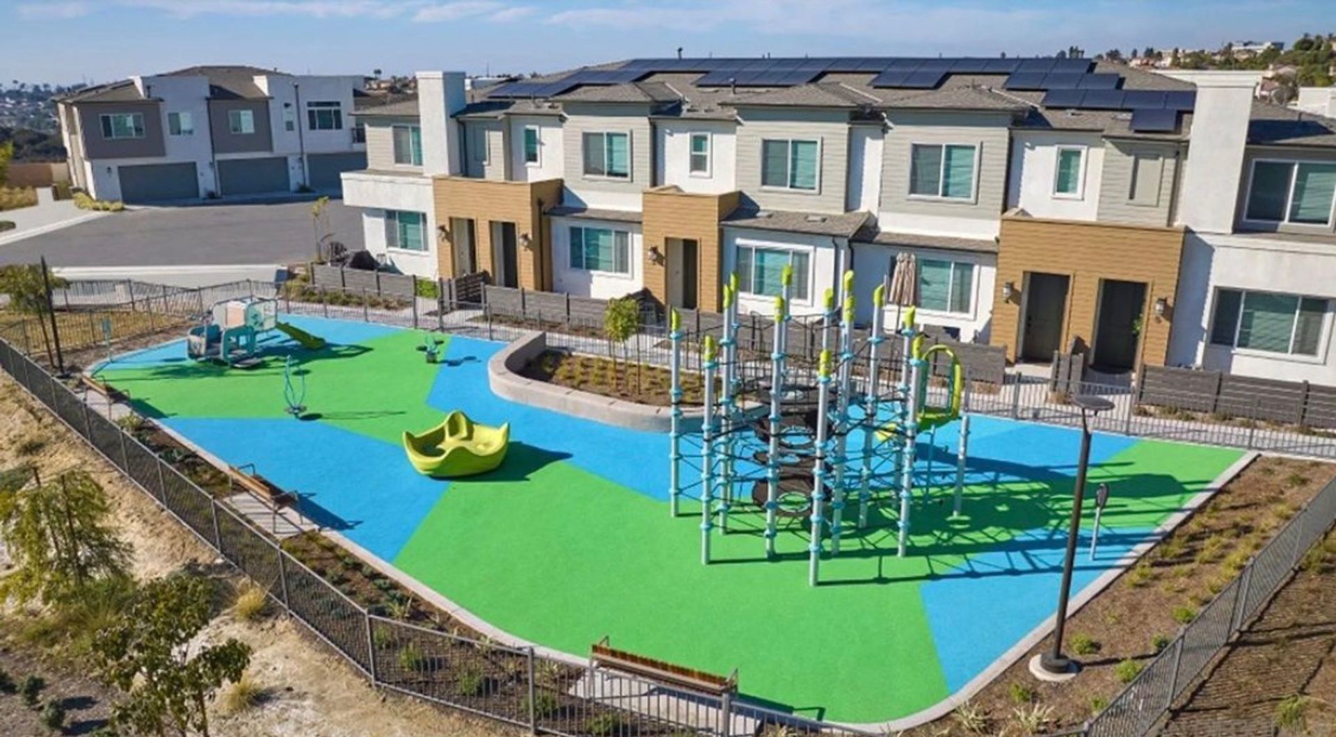 849 Hana Ave Unit 2 - Chula Vista - California - 4 bed, 3 bath rental property