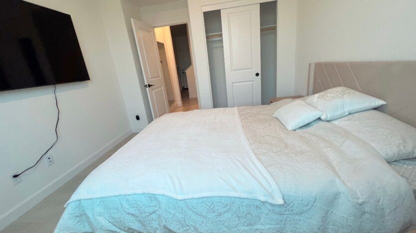849 Hana Ave Unit 2 - Chula Vista - California - 4 bed, 3 bath rental property