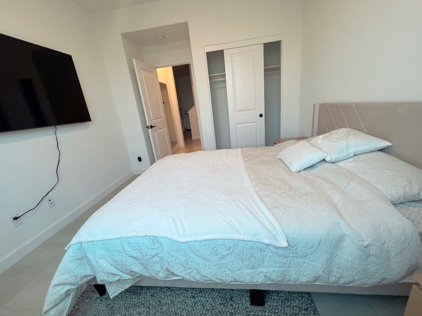 849 Hana Ave Unit 2 - Chula Vista - California - 4 bed, 3 bath rental property
