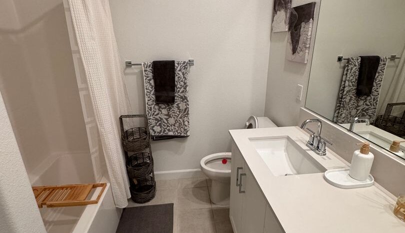 849 Hana Ave Unit 2 - Chula Vista - California - 4 bed, 3 bath rental property