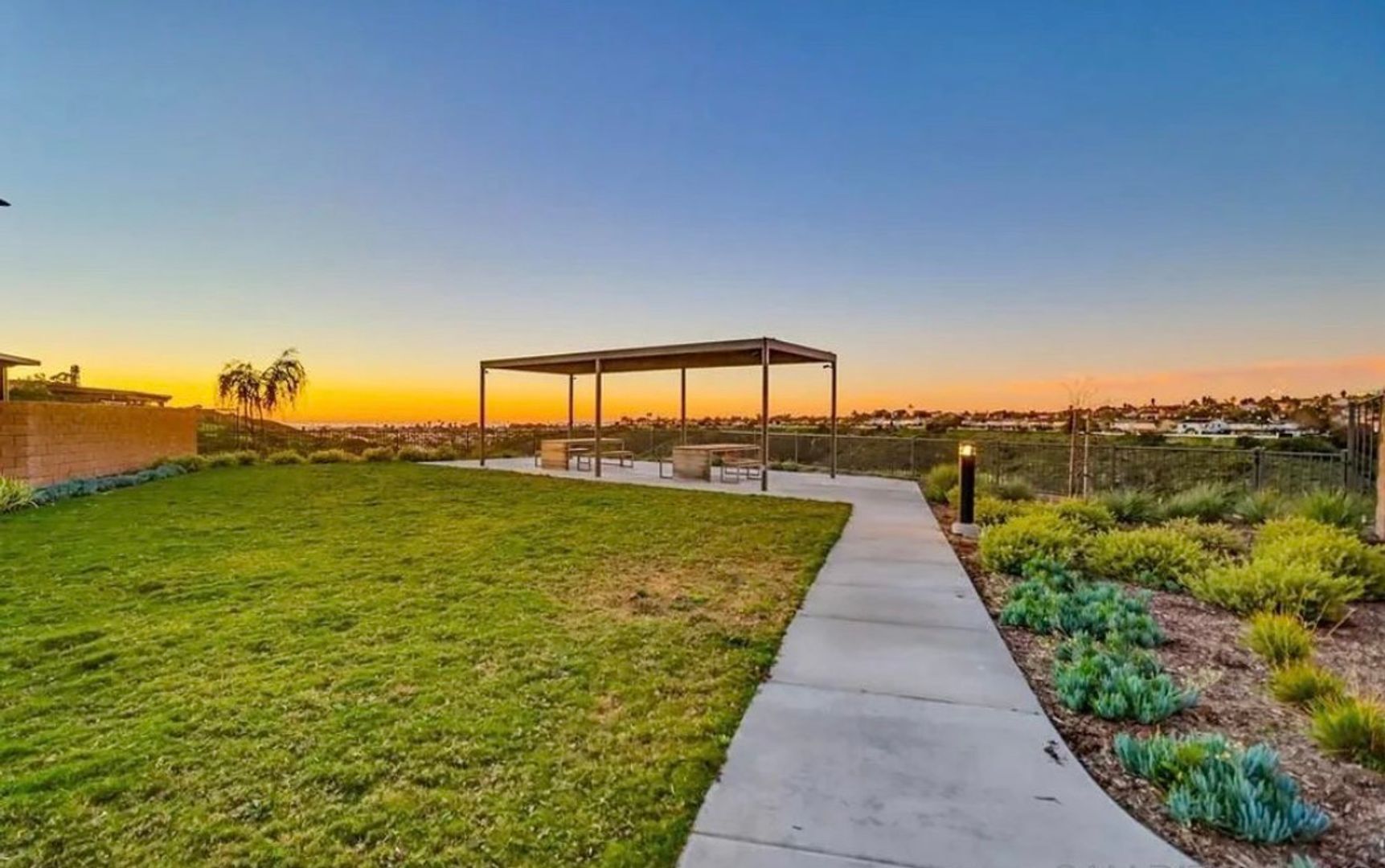 849 Hana Ave Unit 2 - Chula Vista - California - 4 bed, 3 bath rental property