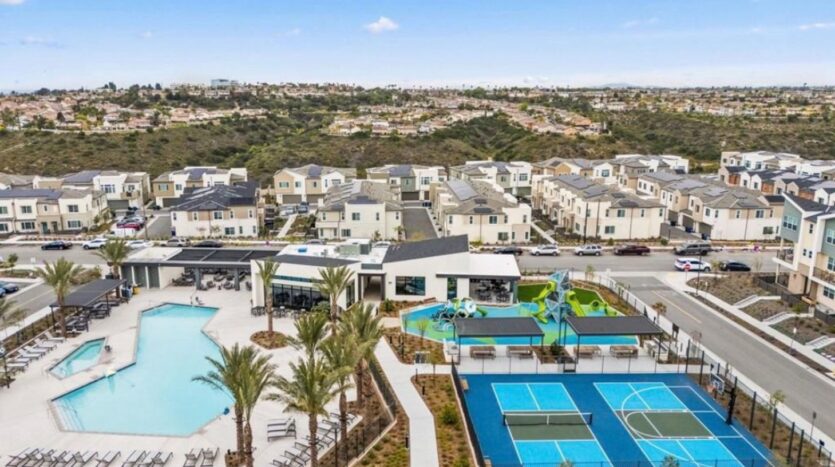 849 Hana Ave Unit 2 - Chula Vista - California - 4 bed, 3 bath rental property