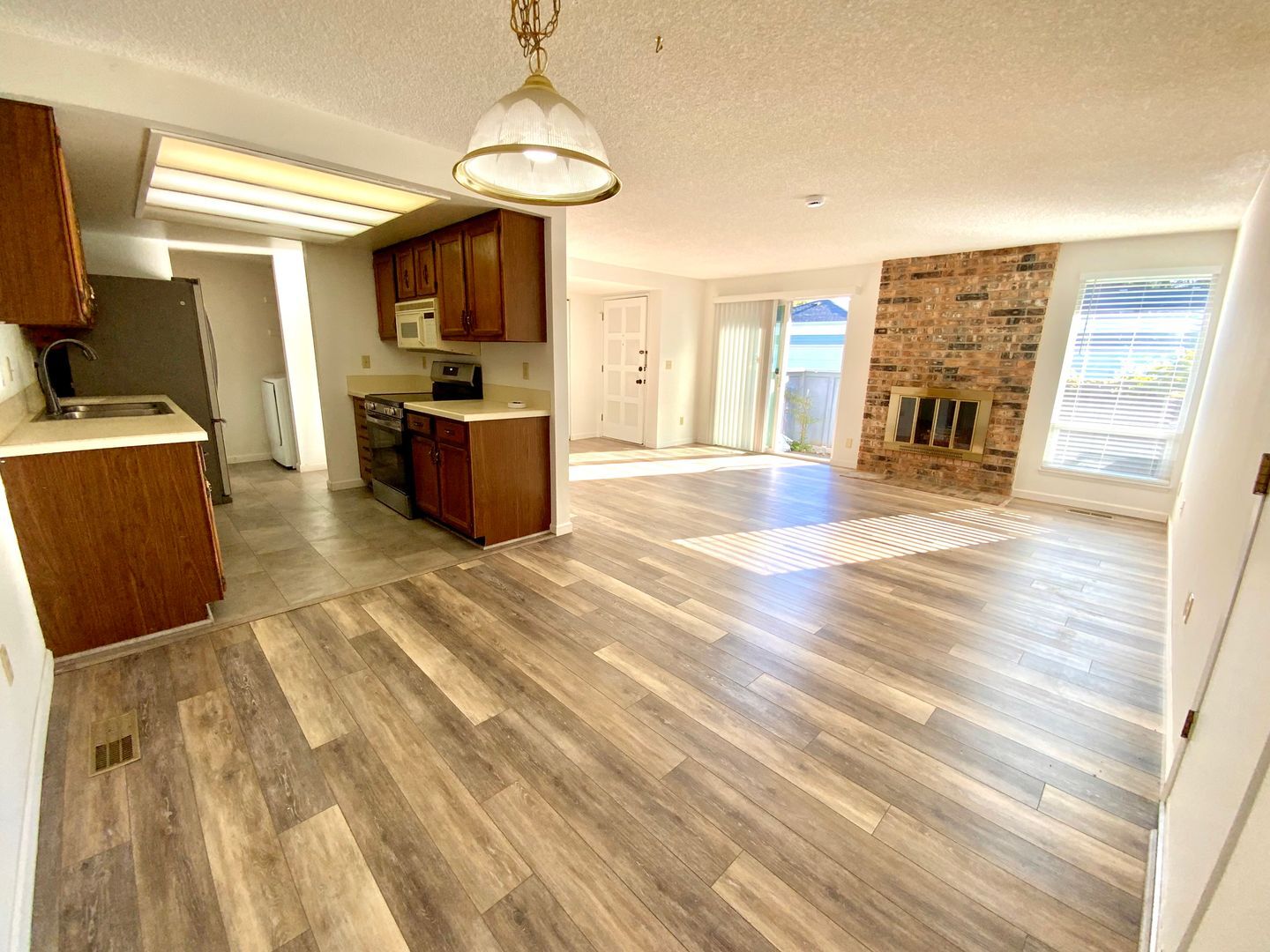 8628 Onyx Dr. Southwest - Unit A - Tacoma - Washington - 3 bed, 2 bath rental property