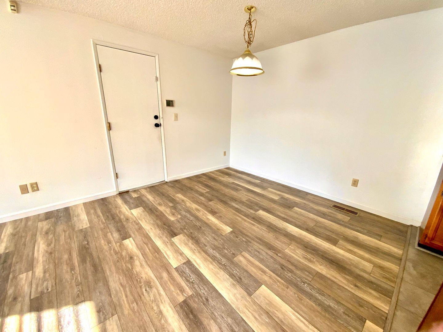 8628 Onyx Dr. Southwest - Unit A - Tacoma - Washington - 3 bed, 2 bath rental property