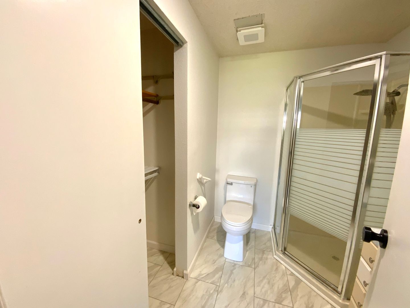 8628 Onyx Dr. Southwest - Unit A - Tacoma - Washington - 3 bed, 2 bath rental property