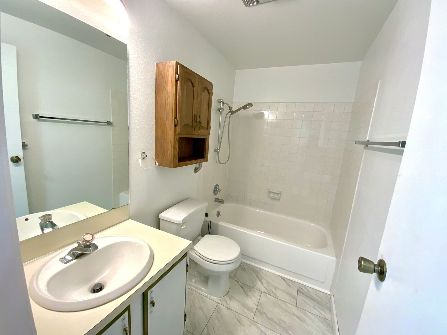 8628 Onyx Dr. Southwest - Unit A - Tacoma - Washington - 3 bed, 2 bath rental property