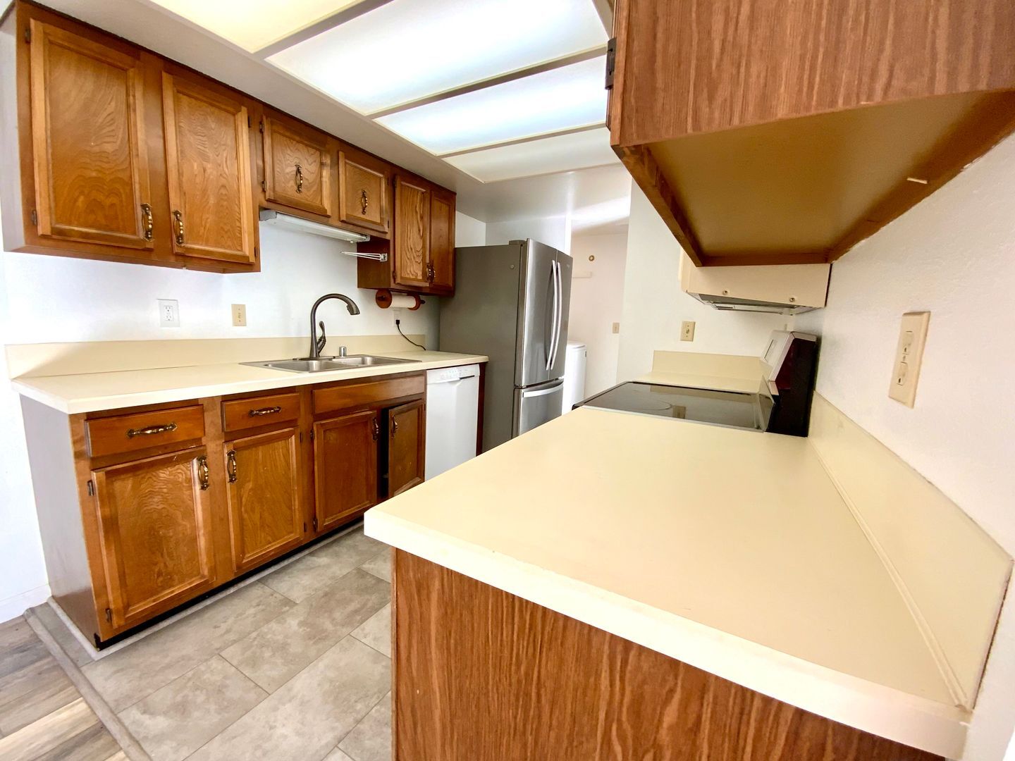 8628 Onyx Dr. Southwest - Unit A - Tacoma - Washington - 3 bed, 2 bath rental property