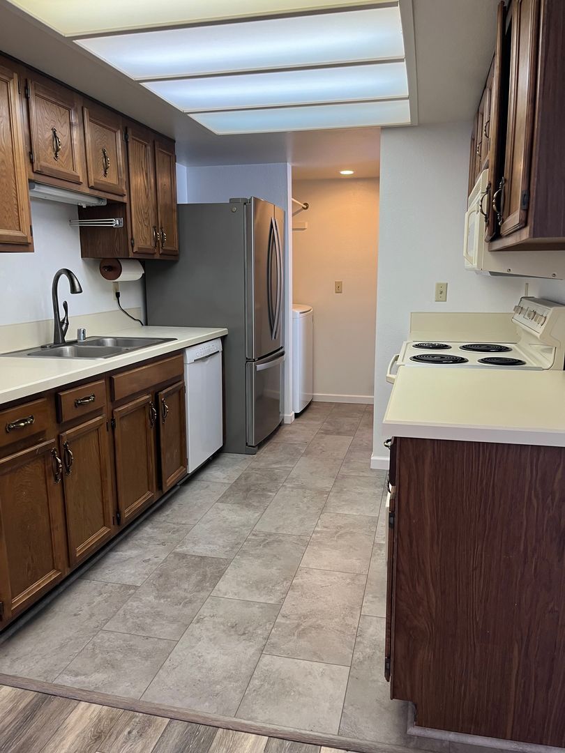 8628 Onyx Dr. Southwest - Unit A - Tacoma - Washington - 2 bed, 2 bath rental property