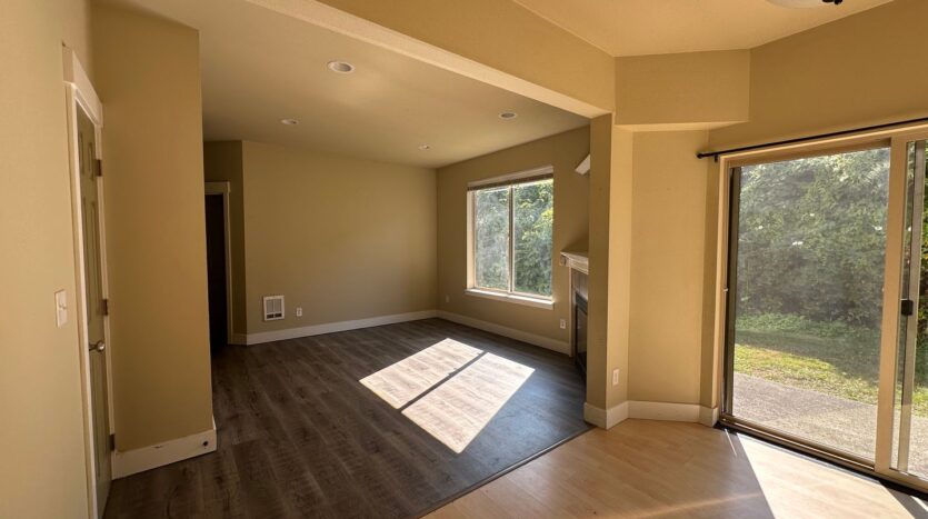 901 Gladstone St. - Bellingham - Washington - 4 bed, 2 bath rental property
