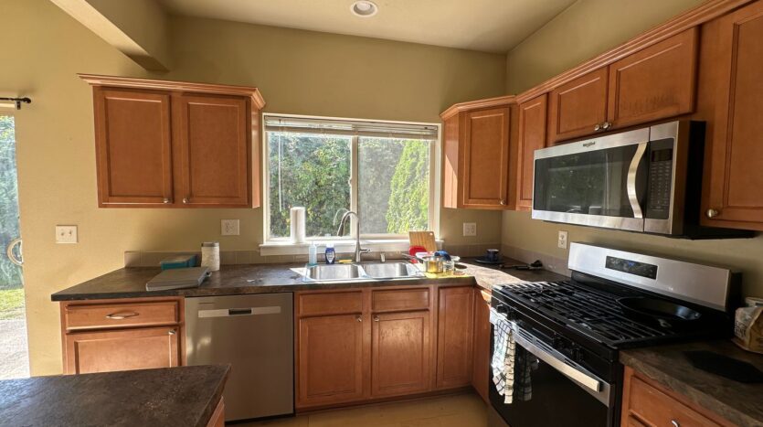 901 Gladstone St. - Bellingham - Washington - 4 bed, 2 bath rental property