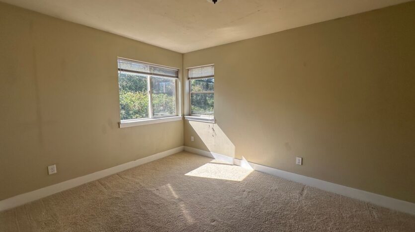 901 Gladstone St. - Bellingham - Washington - 4 bed, 2 bath rental property