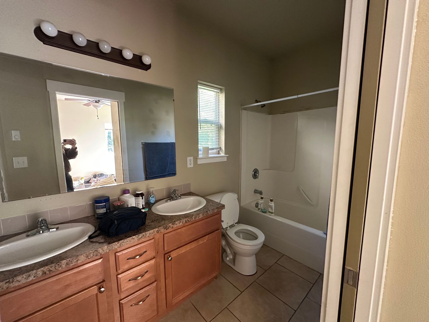 901 Gladstone St. - Bellingham - Washington - 4 bed, 2 bath rental property