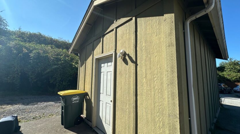 901 Gladstone St. - Bellingham - Washington - 4 bed, 2 bath rental property