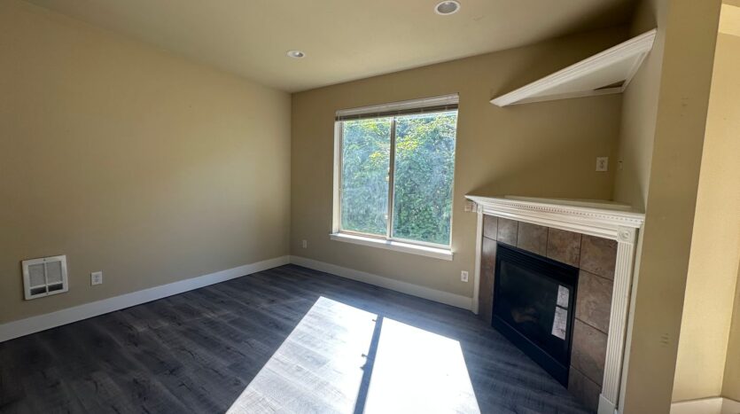 901 Gladstone St. - Bellingham - Washington - 4 bed, 2 bath rental property