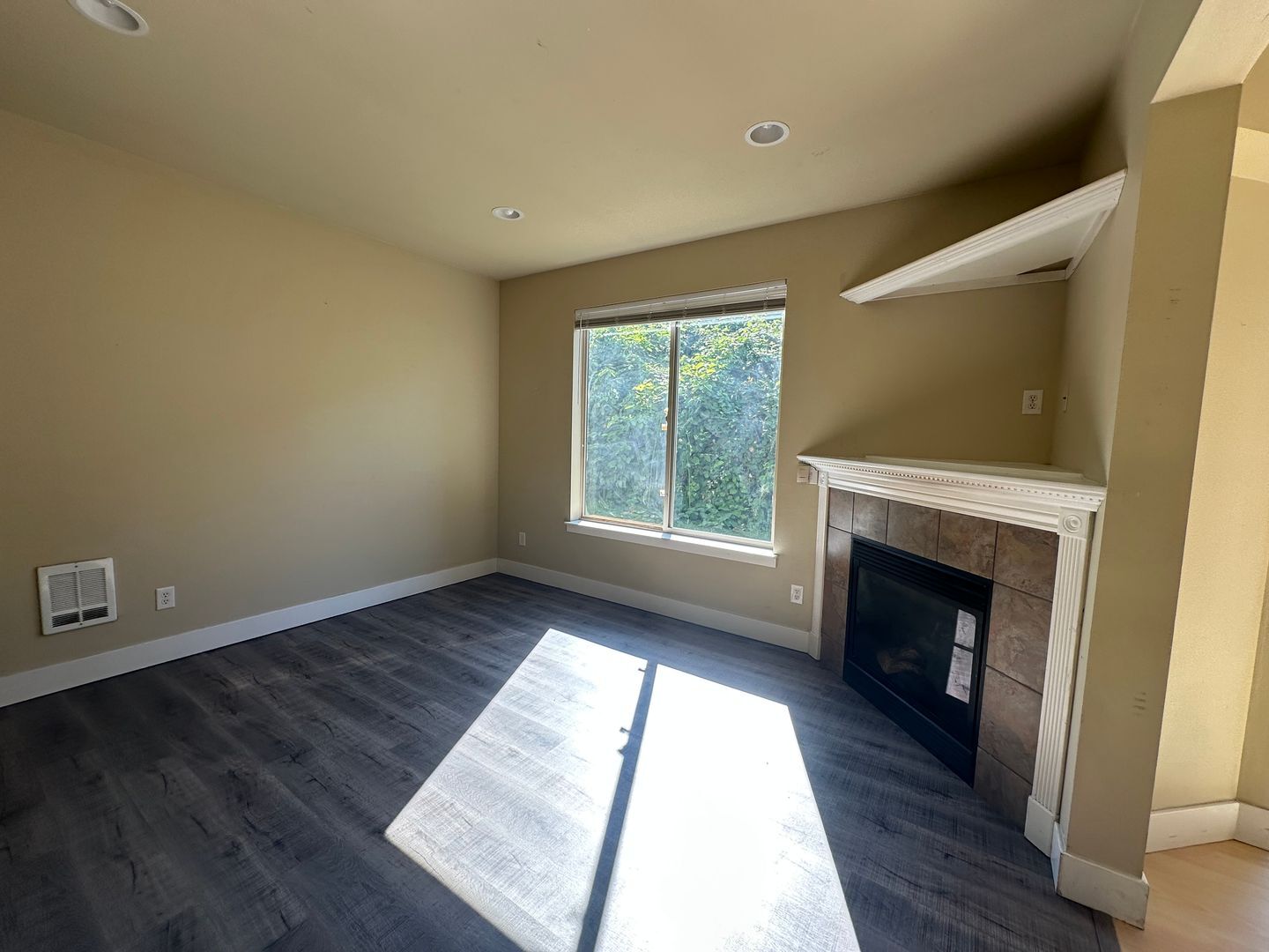 901 Gladstone St. - Bellingham - Washington - 4 bed, 2 bath rental property