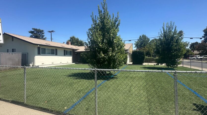 9101 Rosewood Drive  - Sacramento - California - 3 bed, 2 bath rental property