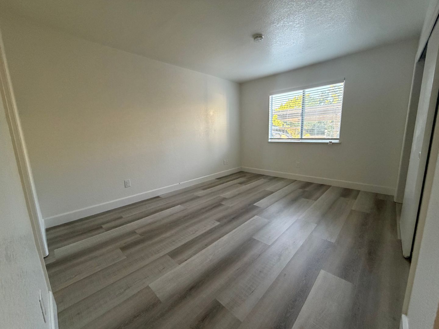 9151 Newhall Dr #116 - Sacramento - California - 2 bed, 1 bath rental property