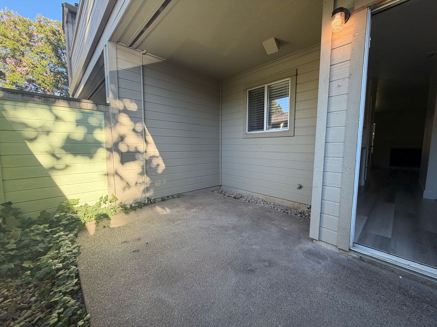 9151 Newhall Dr #116 - Sacramento - California - 2 bed, 1 bath rental property