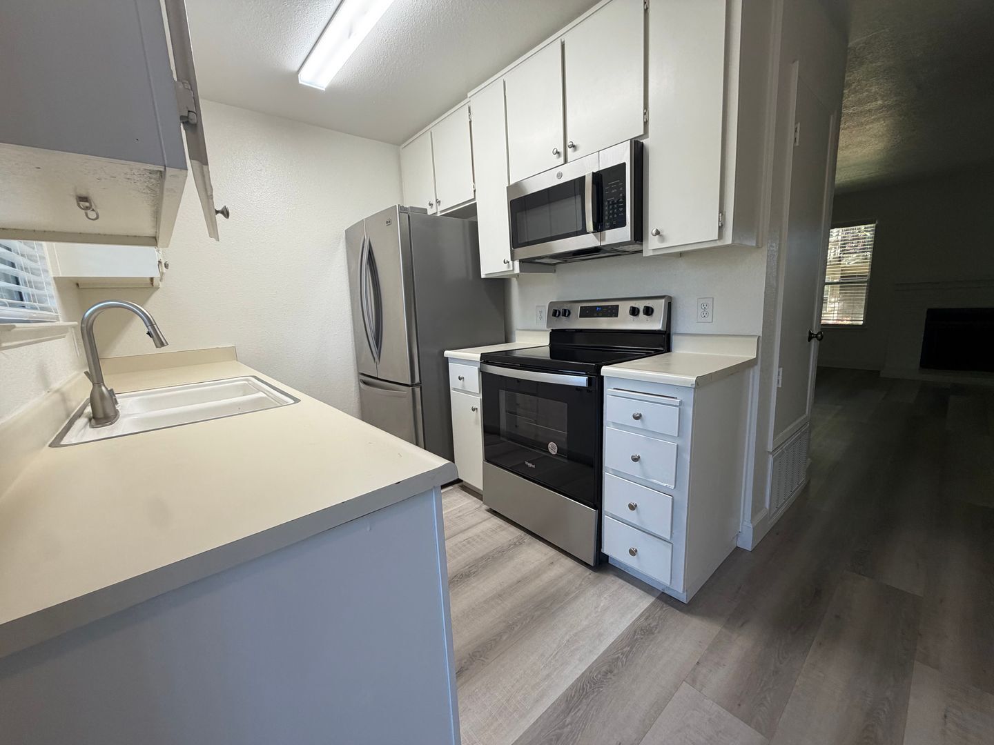 9151 Newhall Dr #116 - Sacramento - California - 2 bed, 1 bath rental property