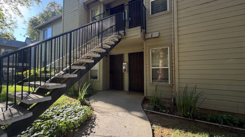 9151 Newhall Dr #116 - Sacramento - California - 2 bed, 1 bath rental property