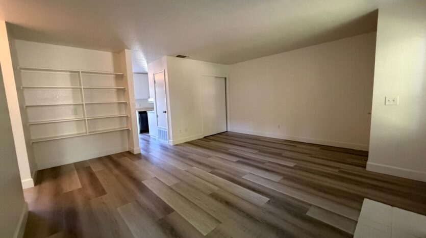 9151 Newhall Dr #116 - Sacramento - California - 2 bed, 1 bath rental property