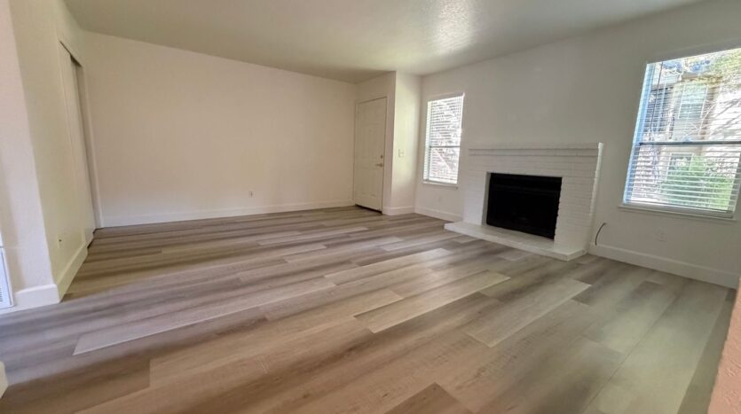 9151 Newhall Dr #116 - Sacramento - California - 2 bed, 1 bath rental property