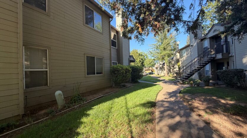 9151 Newhall Dr #116 - Sacramento - California - 2 bed, 1 bath rental property