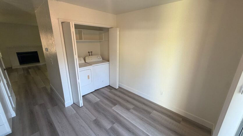9151 Newhall Dr #116 - Sacramento - California - 2 bed, 1 bath rental property