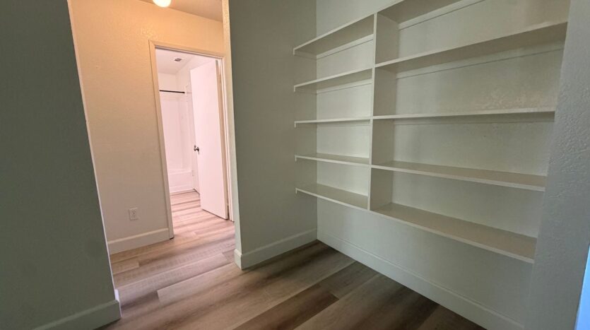 9151 Newhall Dr #116 - Sacramento - California - 2 bed, 1 bath rental property