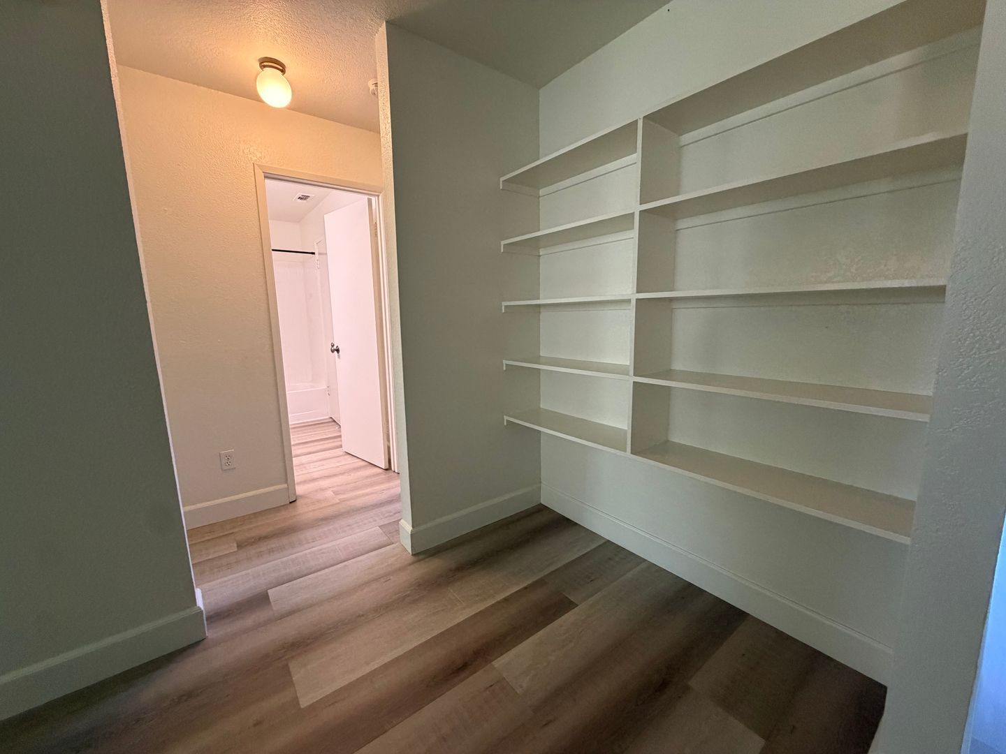 9151 Newhall Dr #116 - Sacramento - California - 2 bed, 1 bath rental property