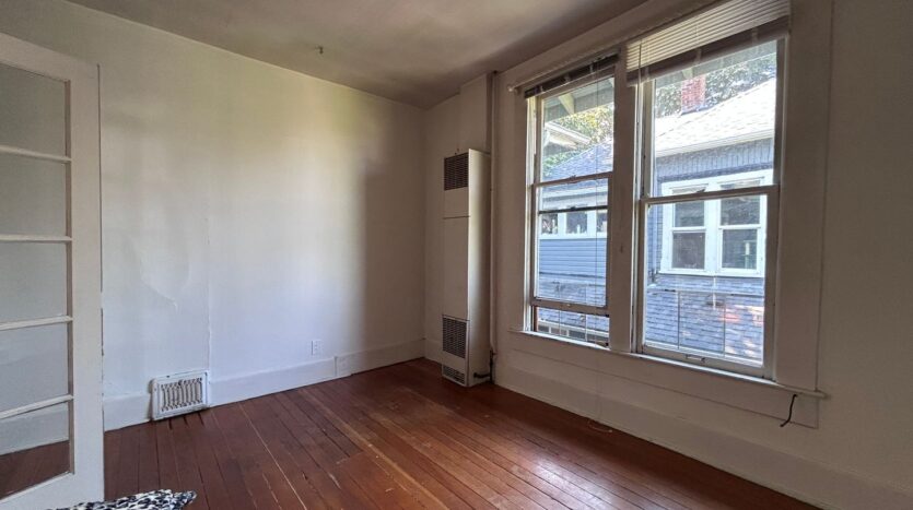 920 N. Garden St. - # 2 - Bellingham - Washington - 2 bed, 1 bath rental property