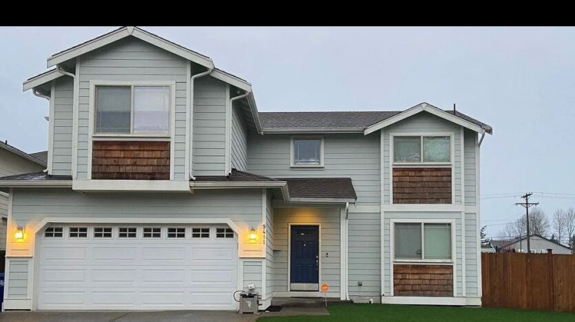 9411 10th Ave E - Tacoma - Washington - 4 bed, 2.5 bath rental property