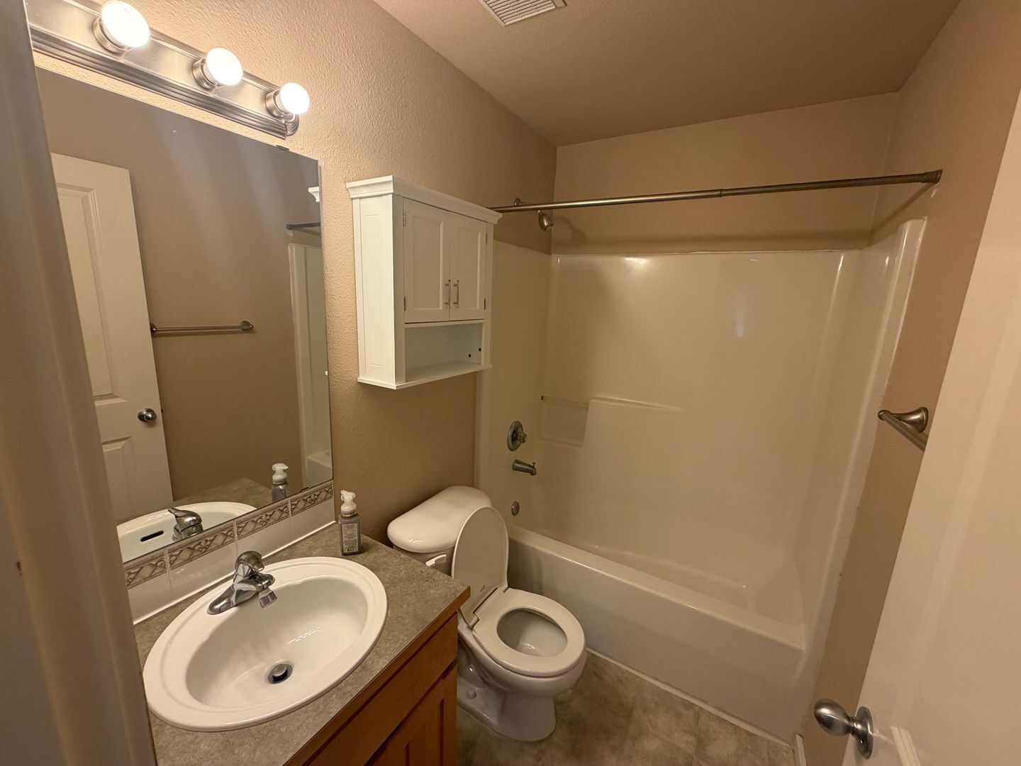 9411 10th Ave E - Tacoma - Washington - 4 bed, 2.5 bath rental property