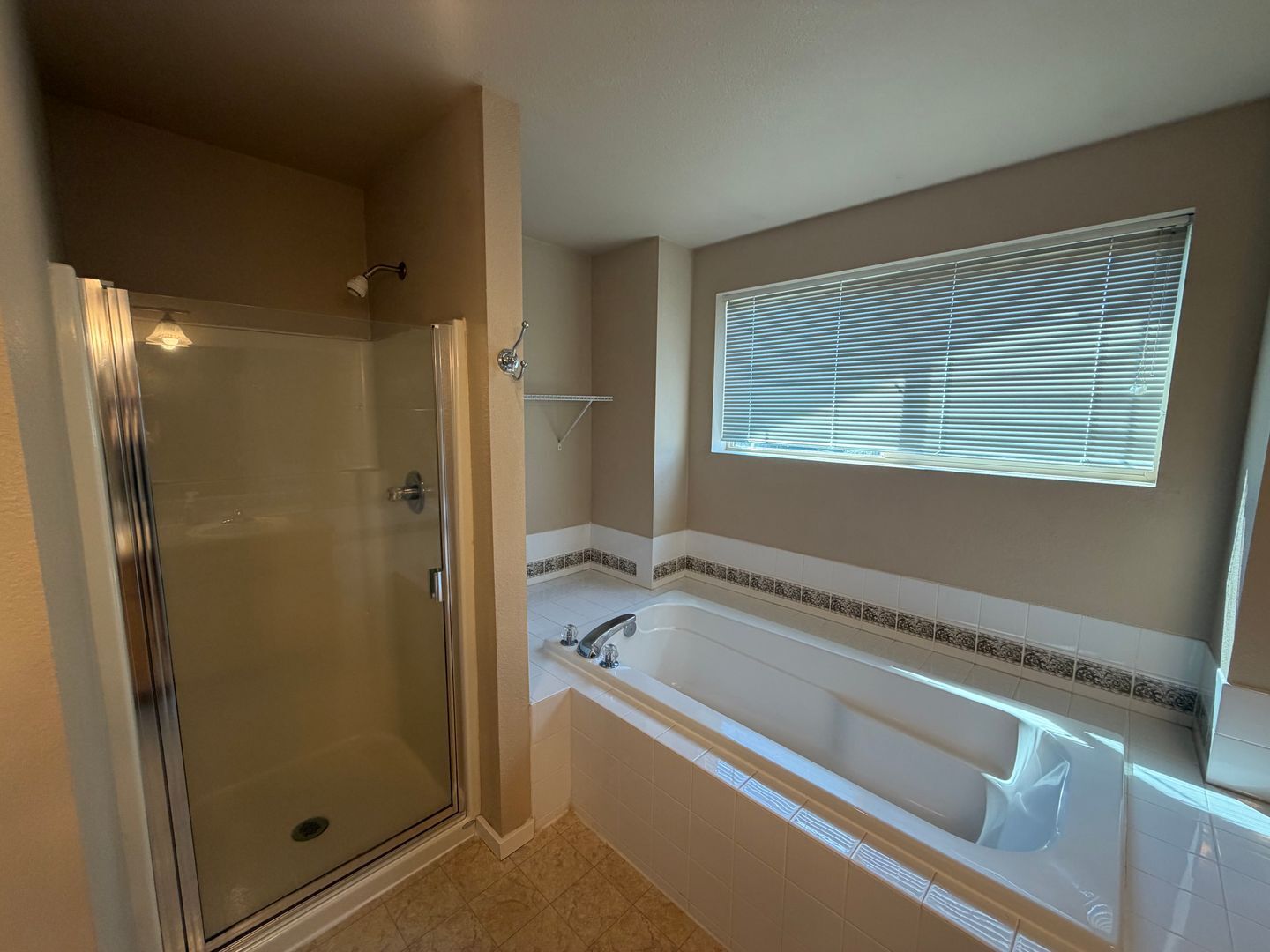 9411 10th Ave E - Tacoma - Washington - 4 bed, 2.5 bath rental property