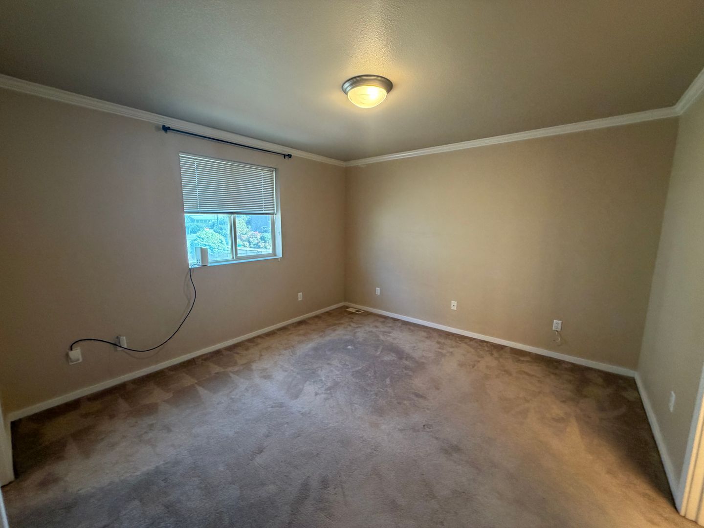 9411 10th Ave E - Tacoma - Washington - 4 bed, 2.5 bath rental property