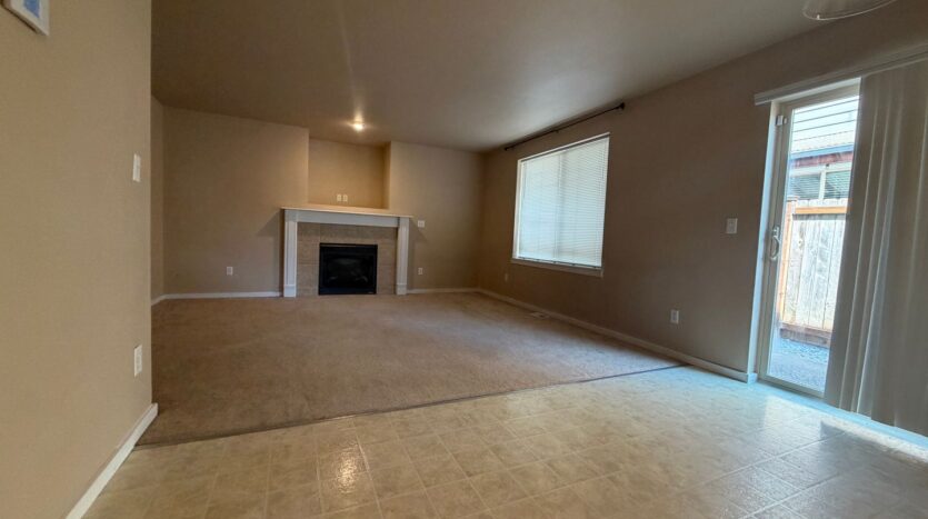 9411 10th Ave E - Tacoma - Washington - 4 bed, 2.5 bath rental property