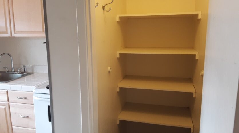 1027 Felspar Street - San Diego - California - 1 bed, 1 bath rental property