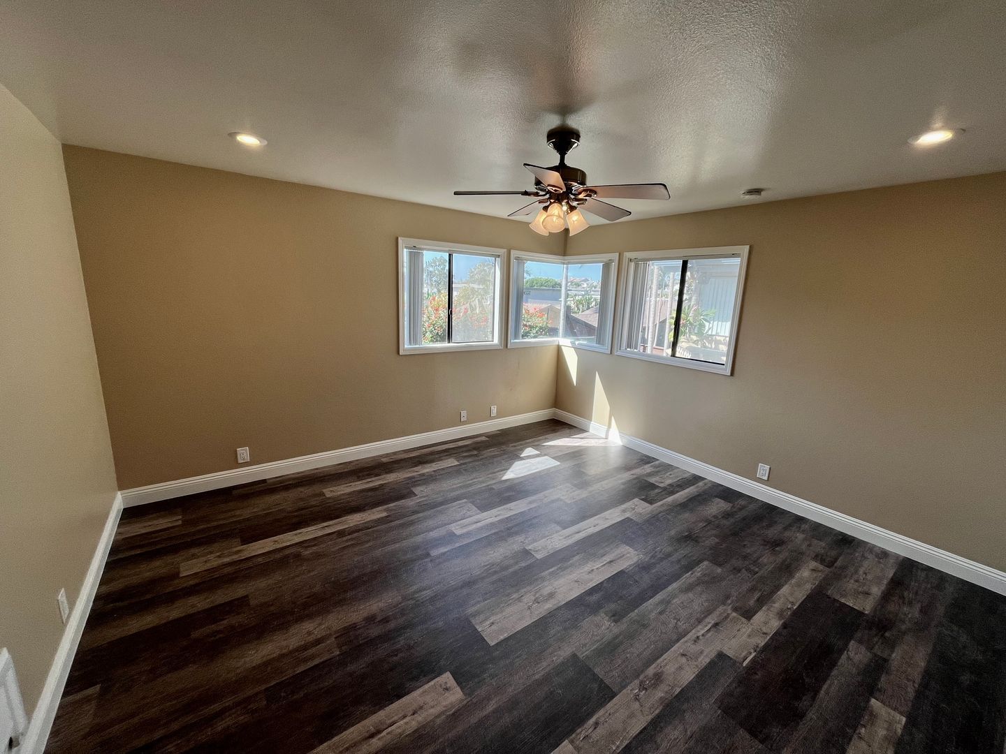 1075 N Vulcan Ave - Encinitas - California - 1 bed, 1 bath rental property