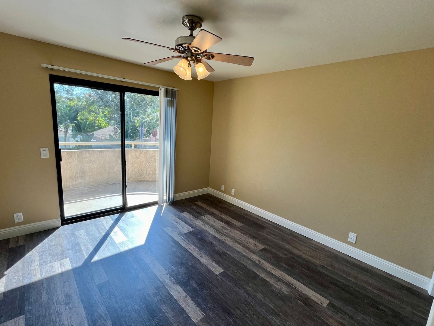1075 N Vulcan Ave - Encinitas - California - 1 bed, 1 bath rental property