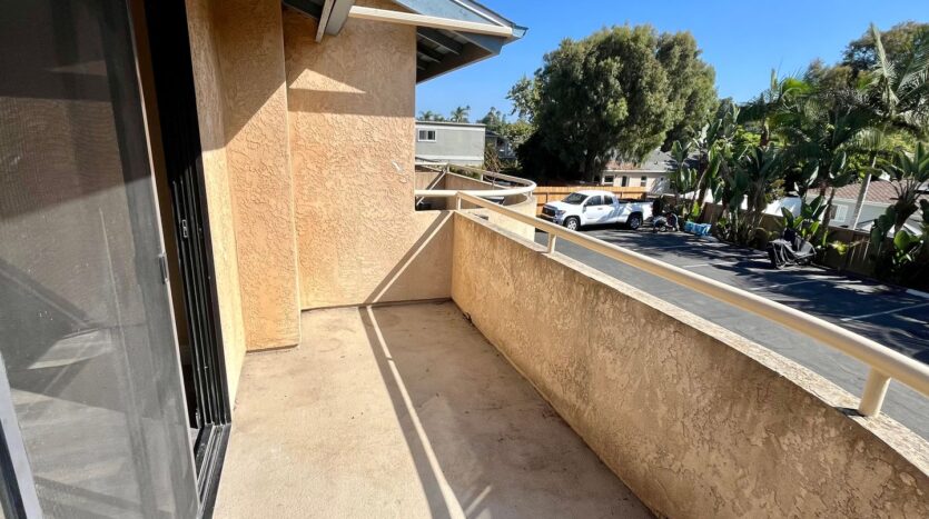 1075 N Vulcan Ave - Encinitas - California - 1 bed, 1 bath rental property