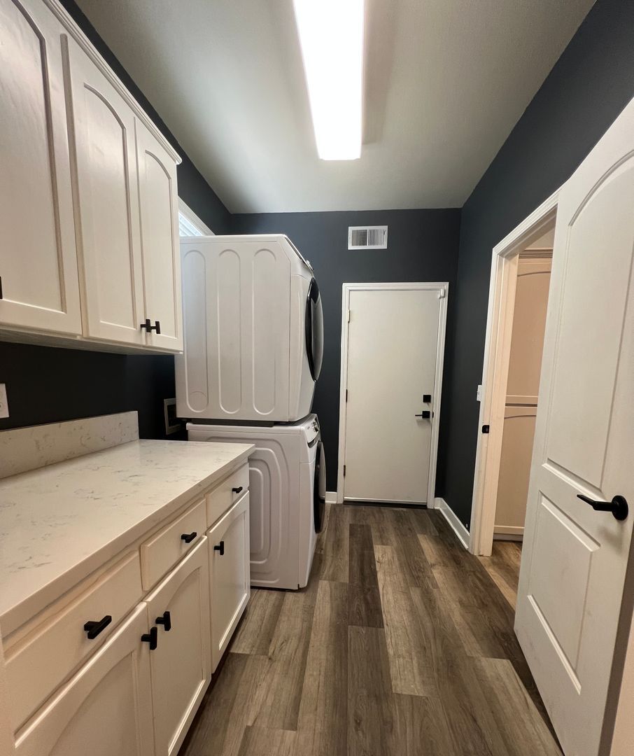 1098 E Monticello Cir - Fresno - California - 3 bed, 2.5 bath rental property