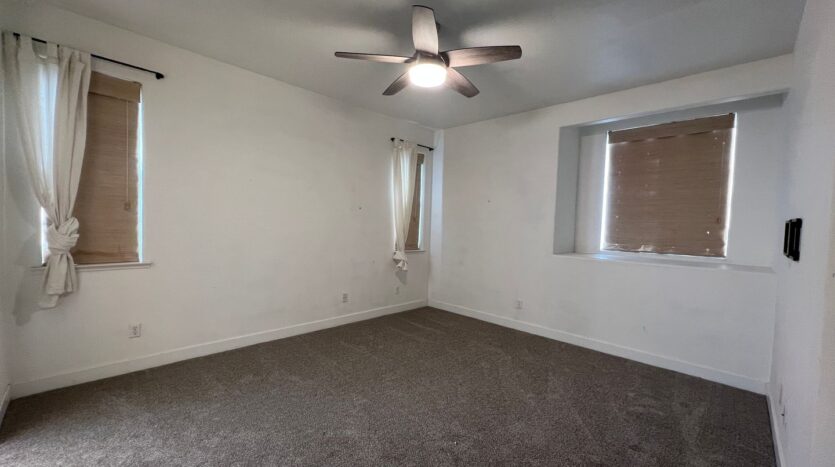 1098 E Monticello Cir - Fresno - California - 3 bed, 2.5 bath rental property