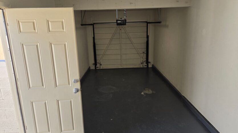 1233 Stutz Dr NE - Albuquerque - New Mexico - 3 bed, 2 bath rental property