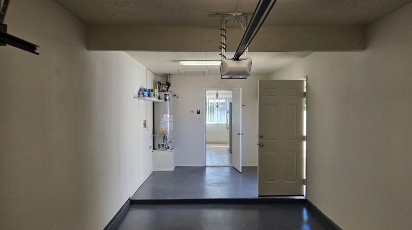 1233 Stutz Dr NE - Albuquerque - New Mexico - 3 bed, 2 bath rental property