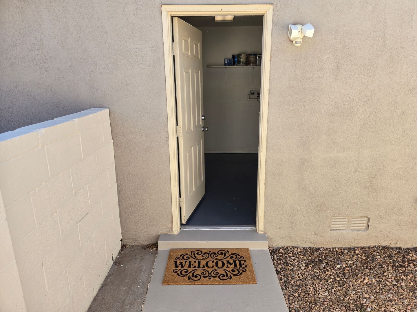 1233 Stutz Dr NE - Albuquerque - New Mexico - 3 bed, 2 bath rental property